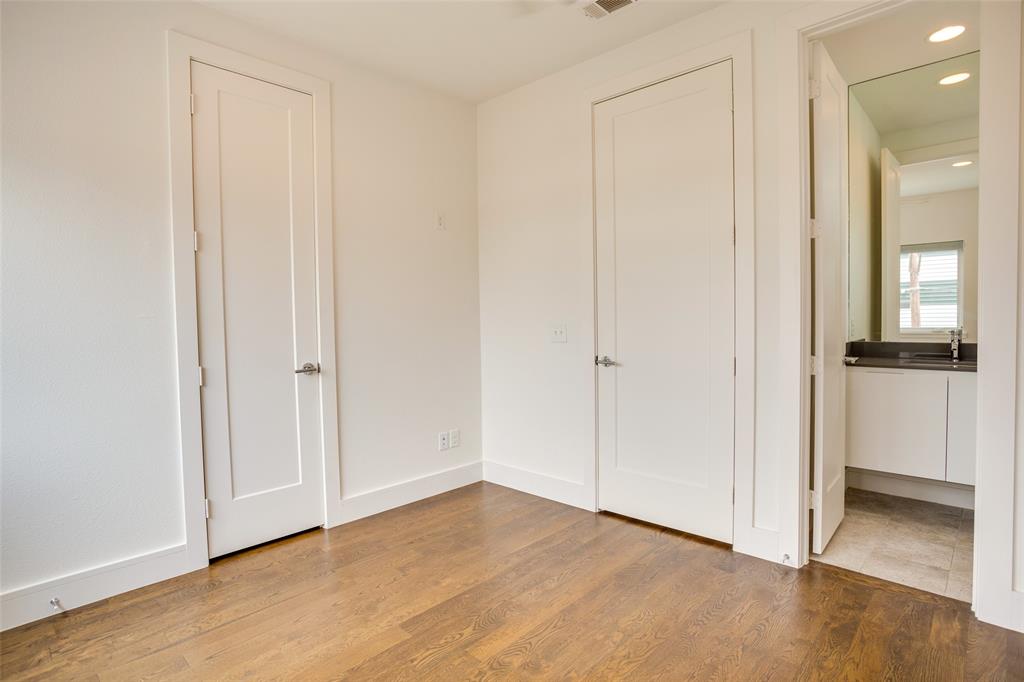 Mckee St Twnhms - Residential Lease