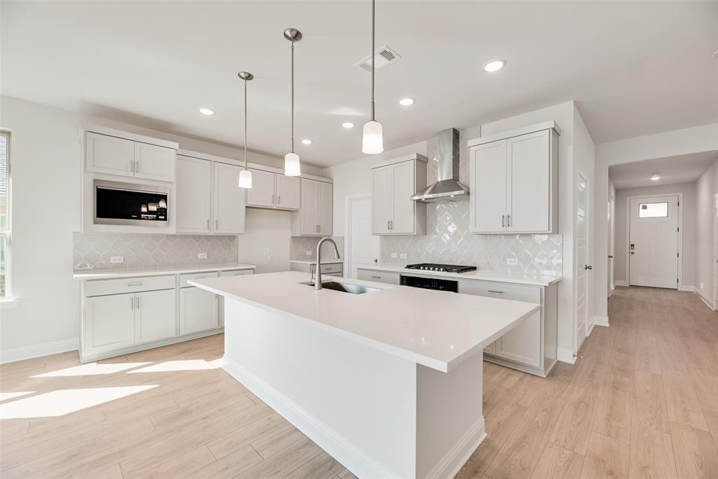 3253 Cross Shore Drive