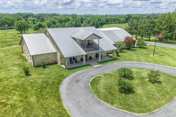 1131 HARVEY LN, DENISON, TX 75020 - Image 15da2d1d1224ea083a71e2cc0d9a75c0/2655349068