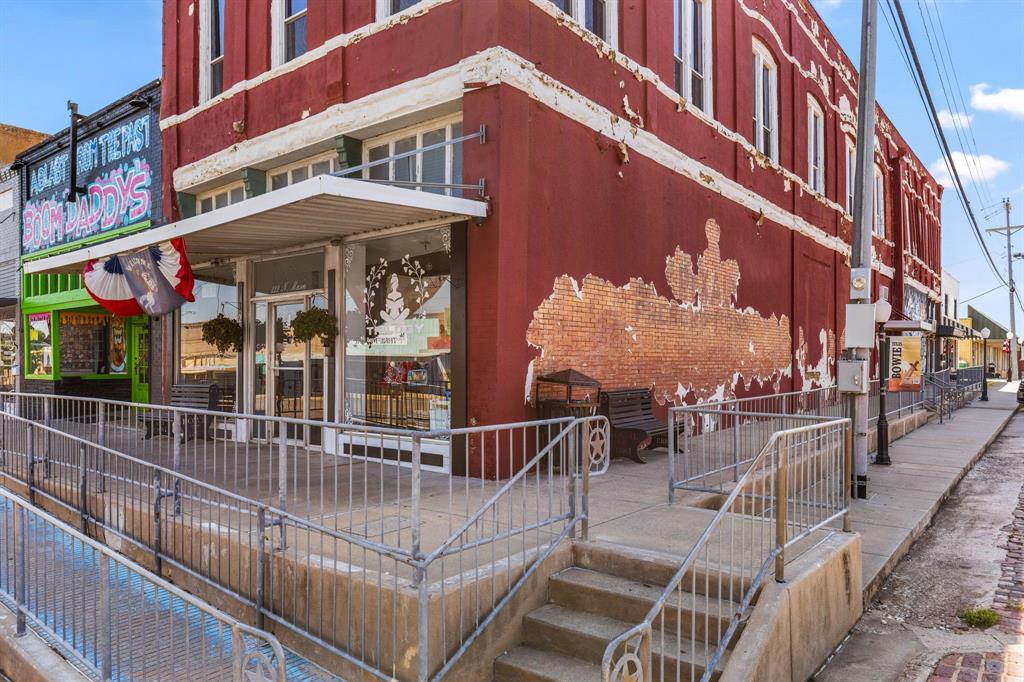 222 N Mason Street