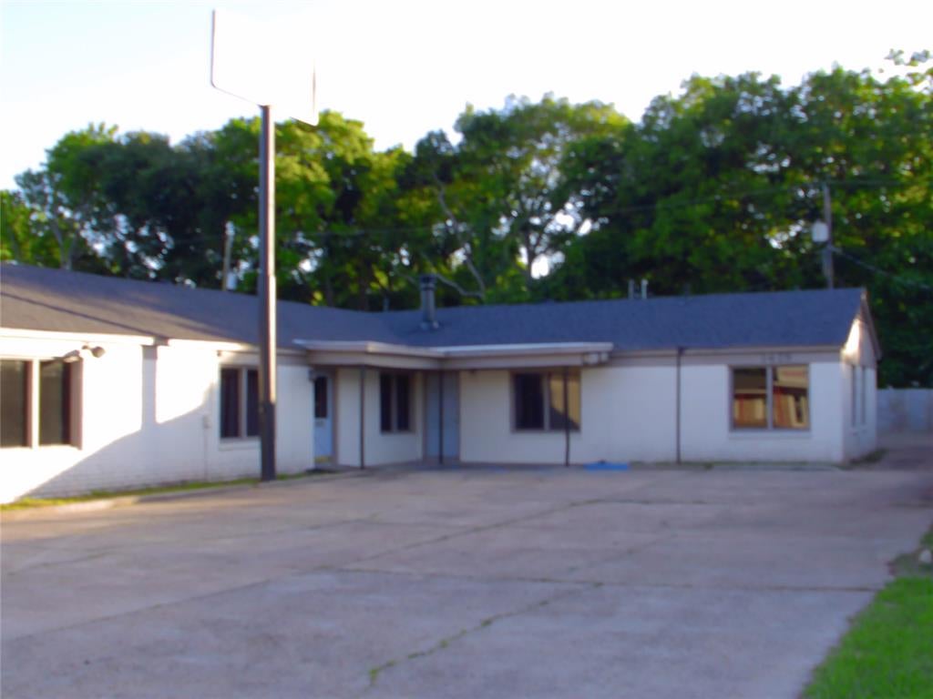 1425 Airline Drive