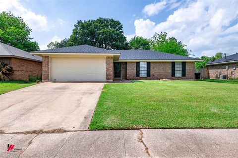 5421 Sage Drive Bossier City LA 71112