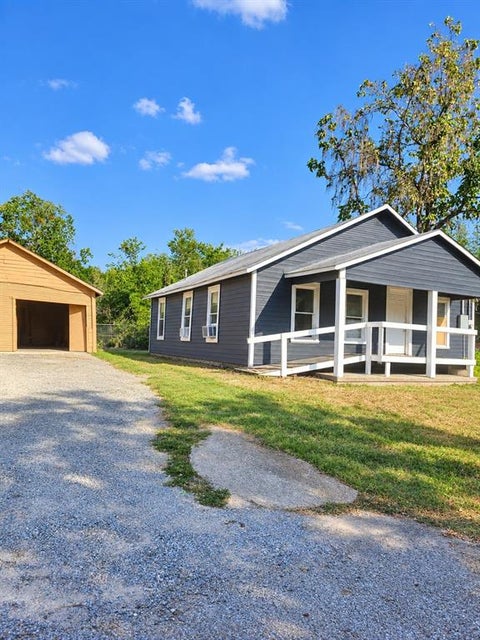 Photo of 4111 Roberts Street, Greenville, TX 75401 (MLS # 21391256)
