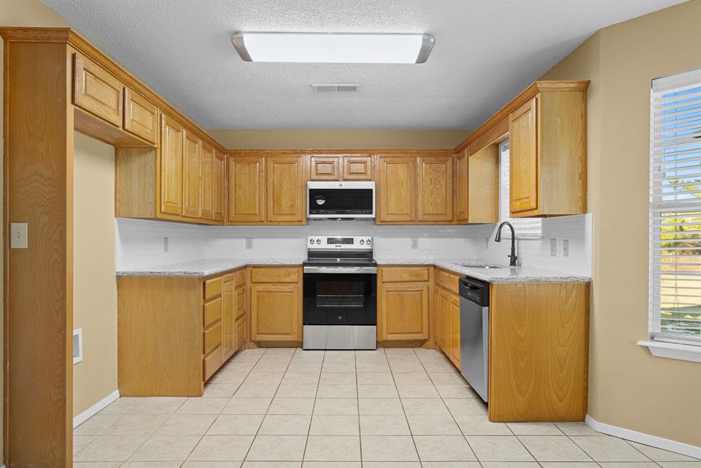 THOMPSON - Residential