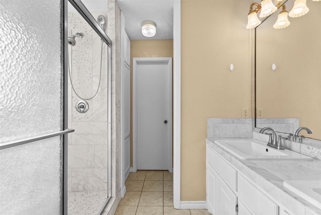 THOMPSON - Residential