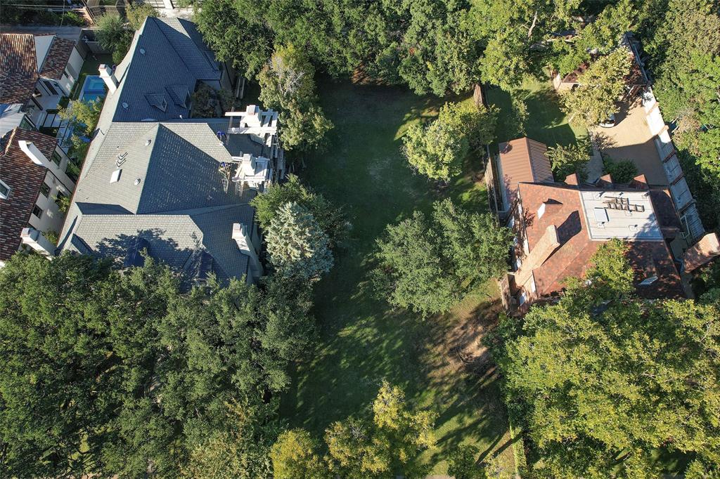 Mount Vernon 03 - Land