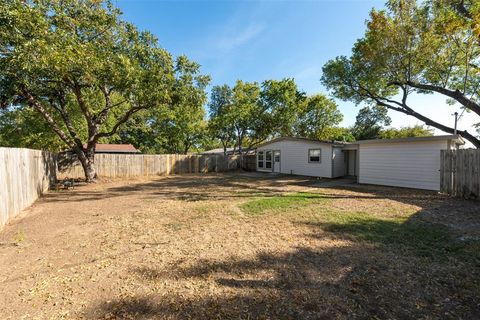 A home in Farmers Branch