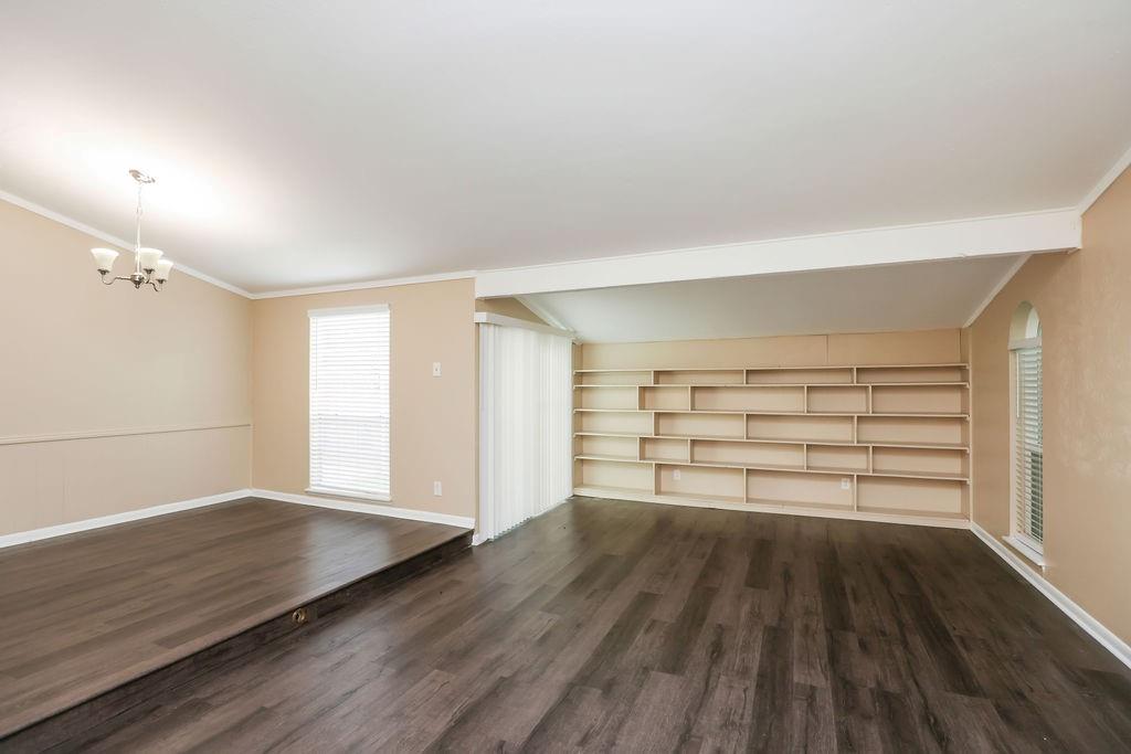 3042 Ravine Trail