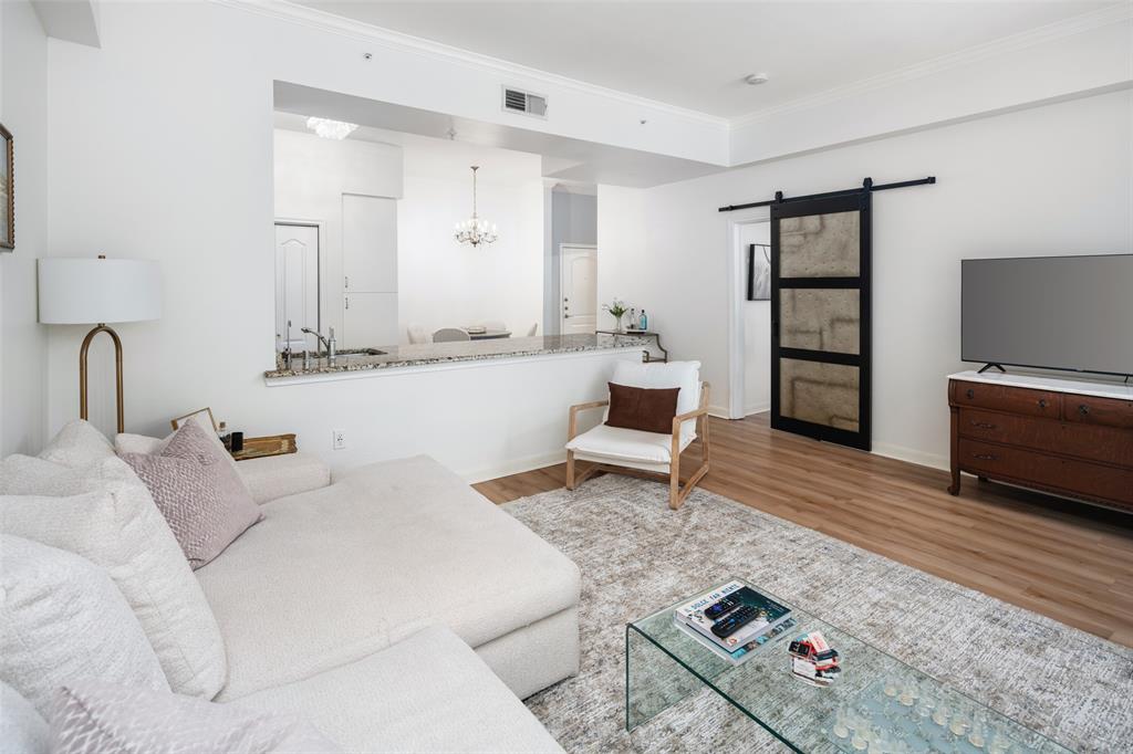 Renaissance On Turtle Creek Condo - Residential