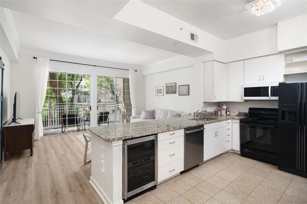 Renaissance On Turtle Creek Condo - Residential