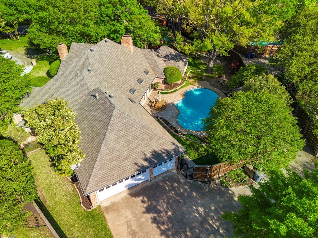 6302 Glenhollow Court