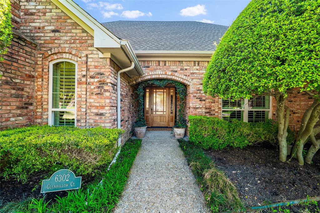 6302 Glenhollow Court