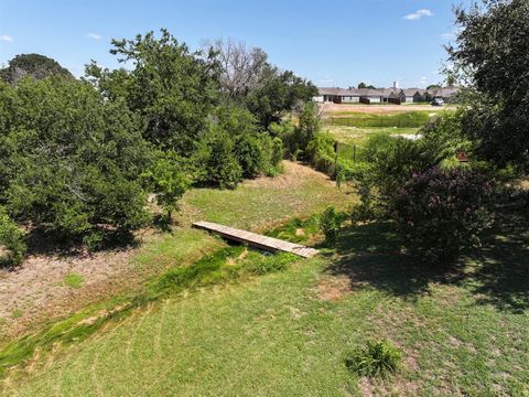 A home in Granbury