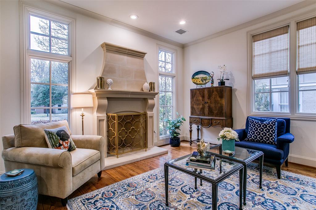 5327 Vanderbilt Avenue