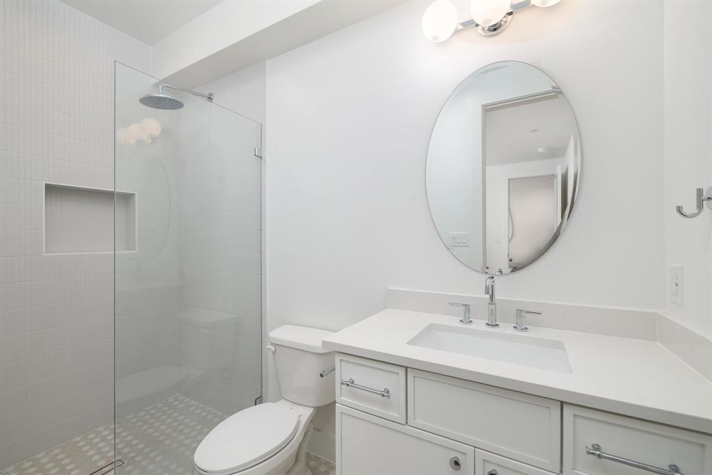 4303 Cedar Springs Road 107