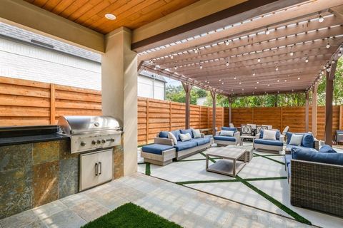 Tiny photo for 4085 Amherst Avenue, University Park, TX 75225 (MLS # 21074390)