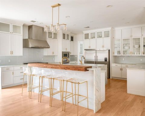 Tiny photo for 4085 Amherst Avenue, University Park, TX 75225 (MLS # 21074390)