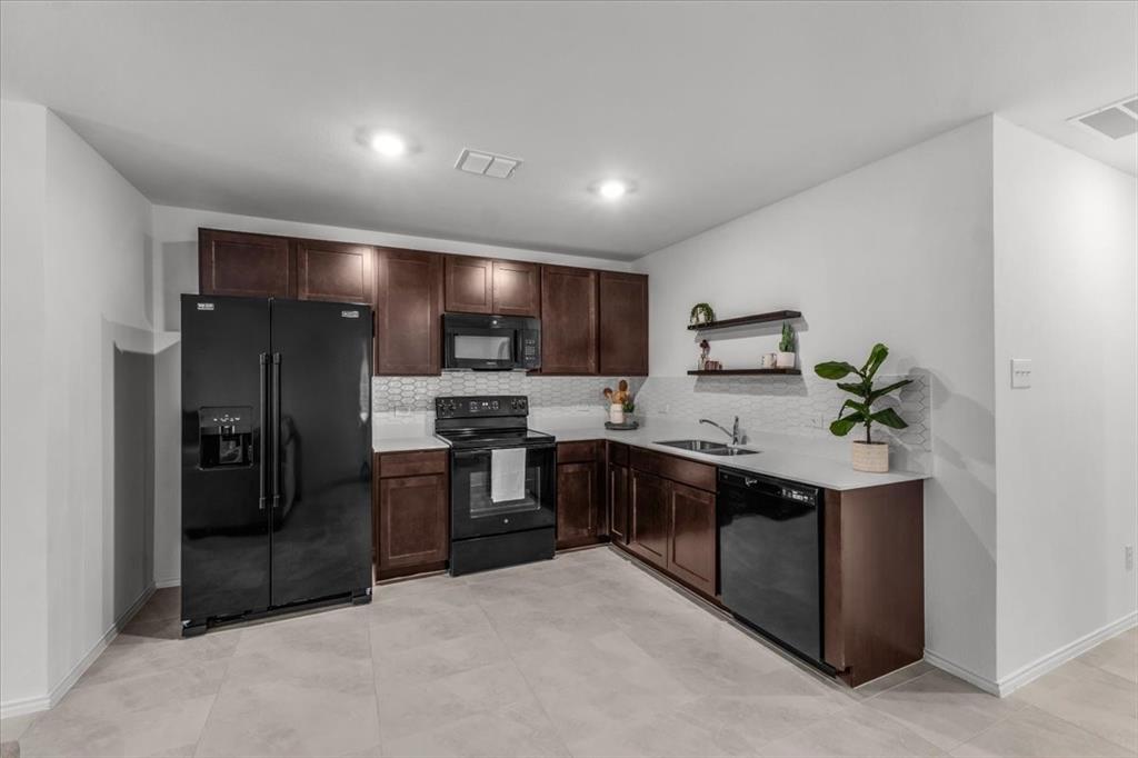 Risinger Court Condos - Residential