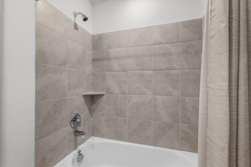 Risinger Court Condos - Residential