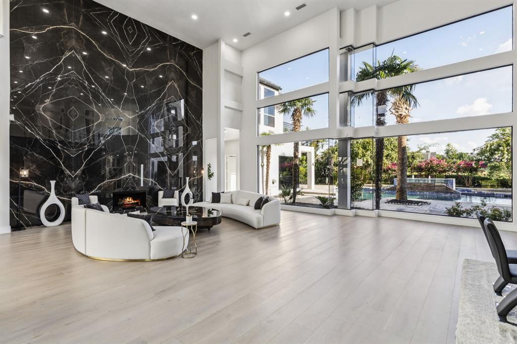 6 Savannah Ridge Drive