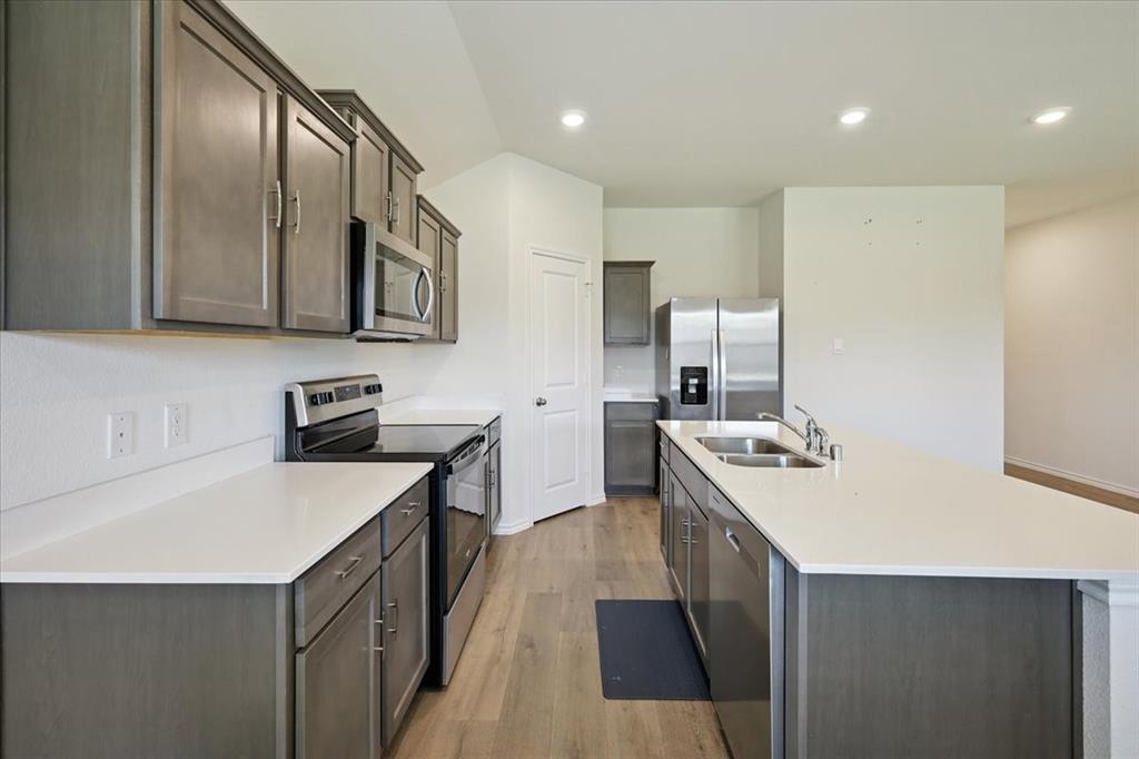 Riverfield - Residential