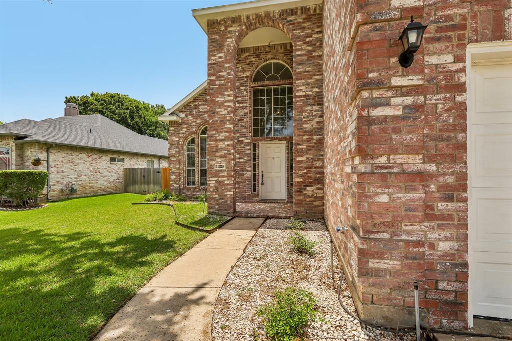 2308 London Drive