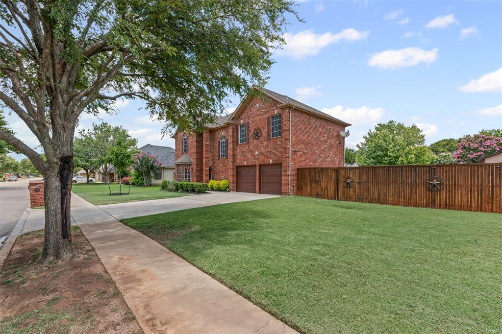 332 Carriage Lane