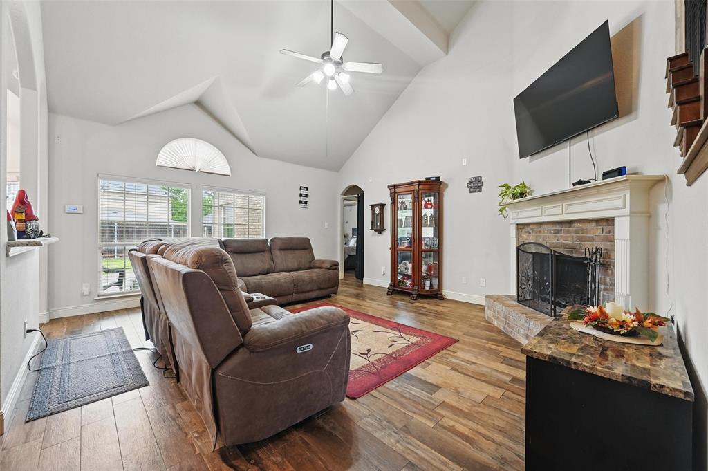 5724 Diamond Valley Drive