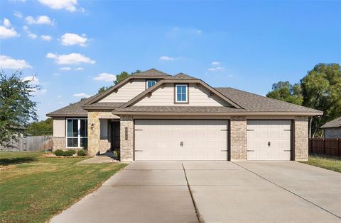 Photo of 377 Hadley Street, Woodway, TX 76712 (MLS # 21088634)