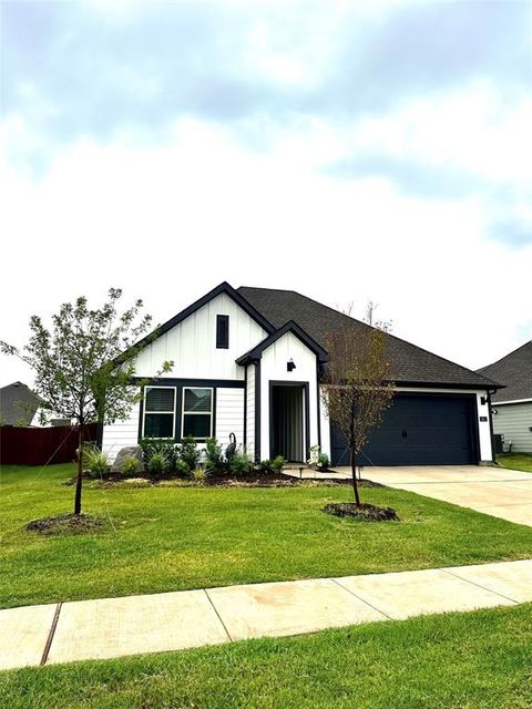 A home in Pilot Point