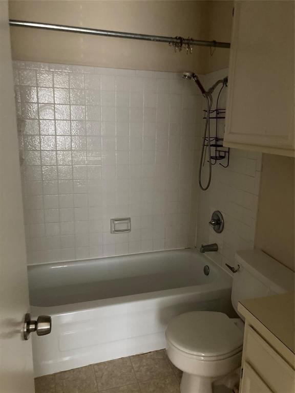 Nob Oak Condo - Residential