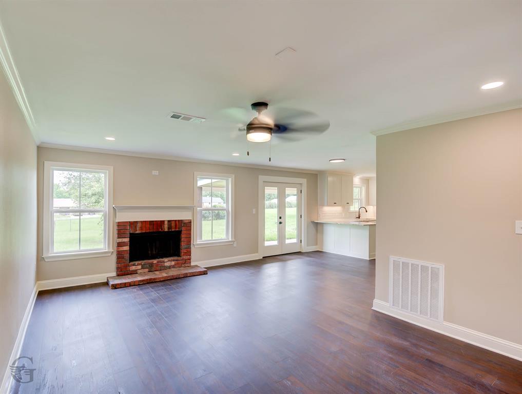 276 Meadowview Lane
