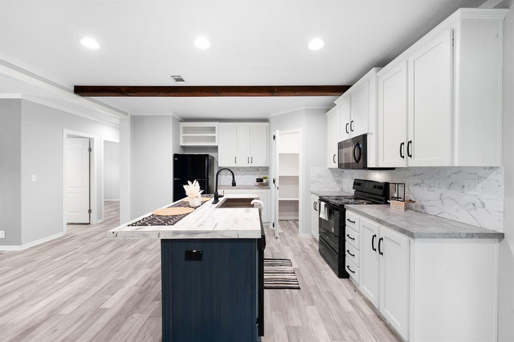 DAWN ESTATES - Residential