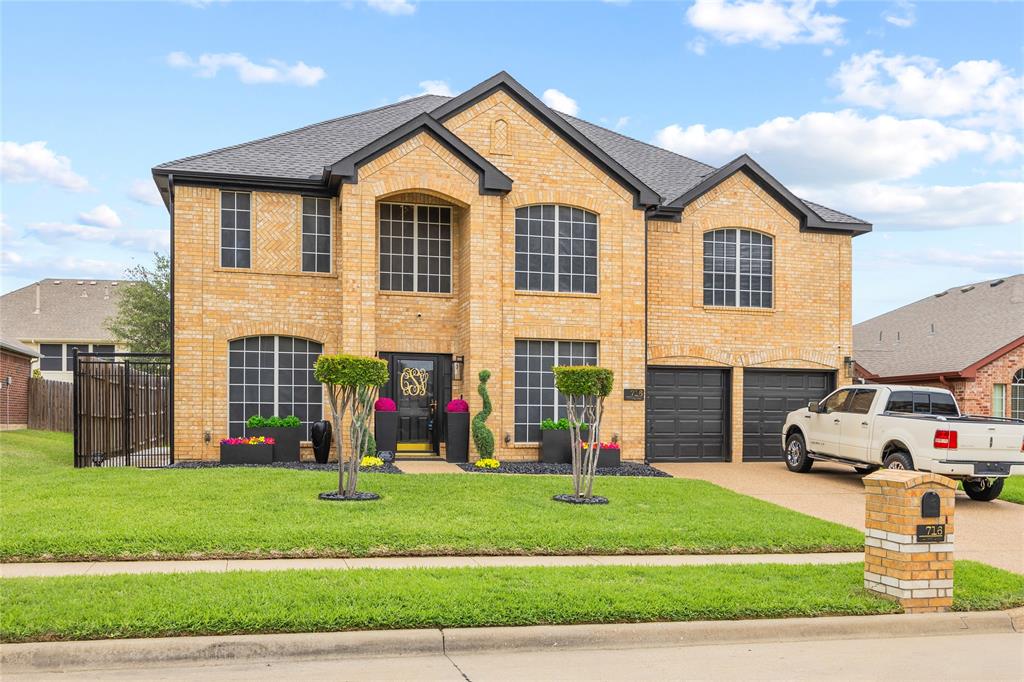 716 Mulberry Lane