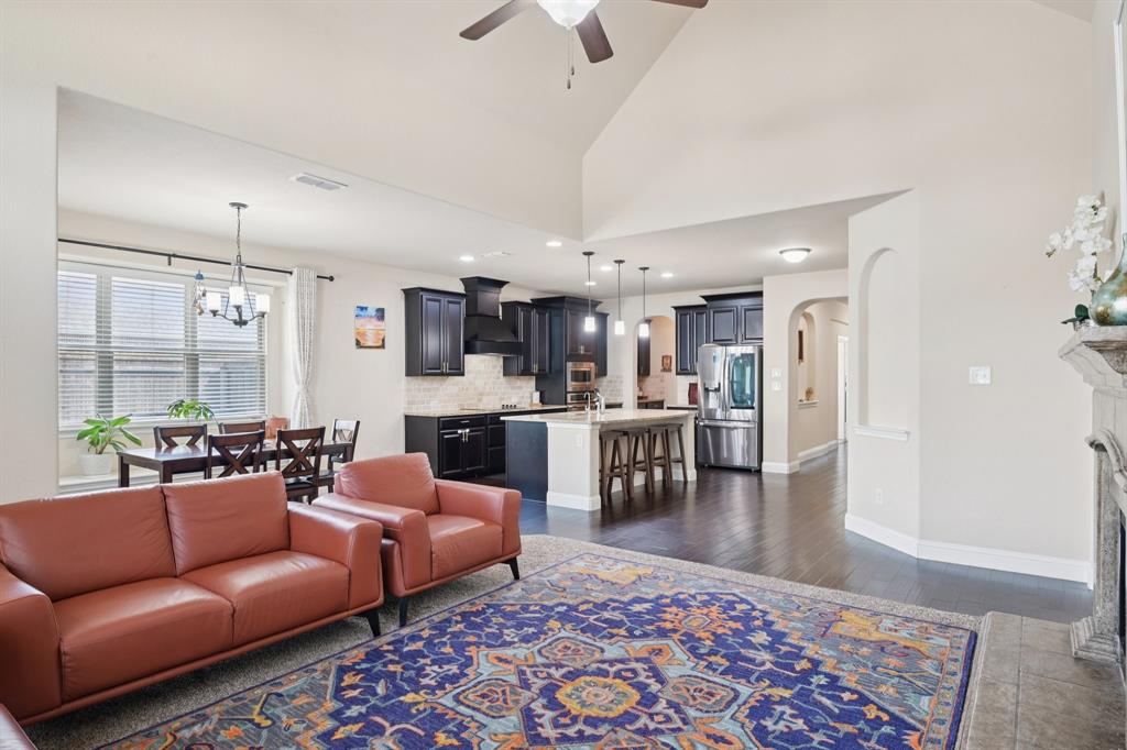 Trinity Lakes Residential - Residential