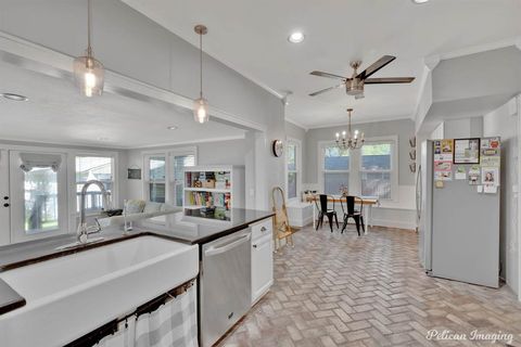 Tiny photo for 120 Archer Avenue, Shreveport, LA 71105 (MLS # 21101506)