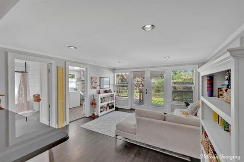 Tiny photo for 120 Archer Avenue, Shreveport, LA 71105 (MLS # 21101506)