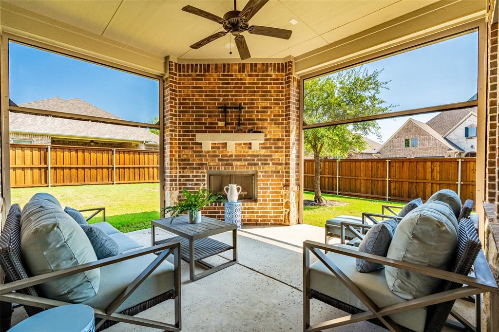 2753 Cromwell