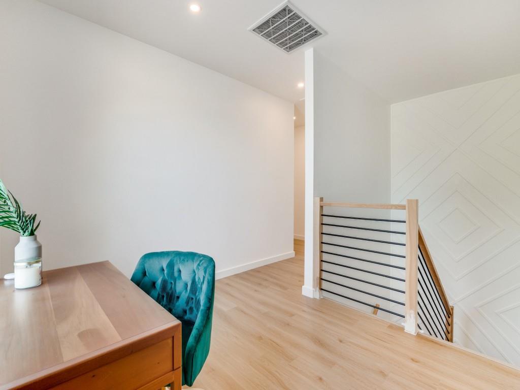 Dallas Land & Loan 03 - Residential