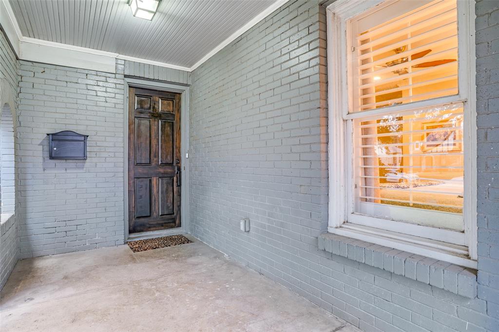 5823 Monticello Avenue