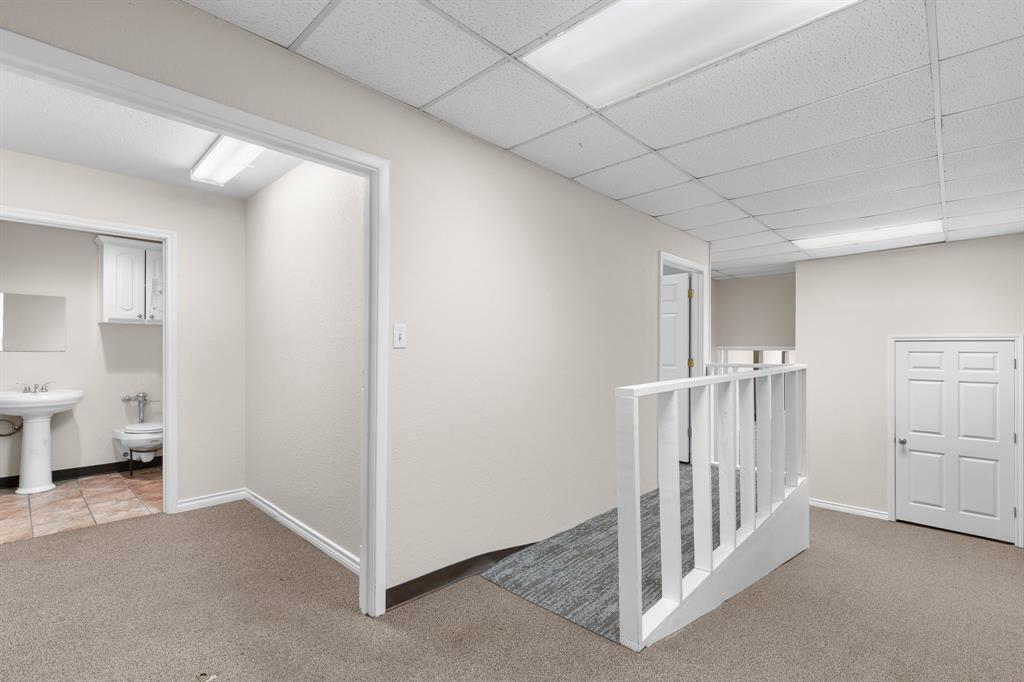 Cowan - Commercial Sale