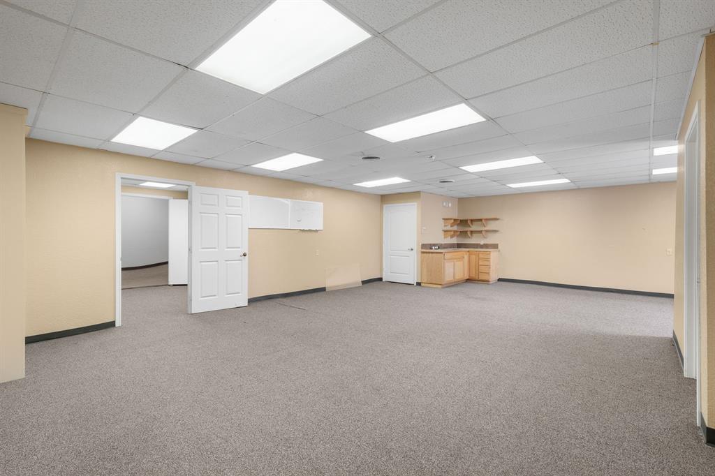 Cowan - Commercial Sale