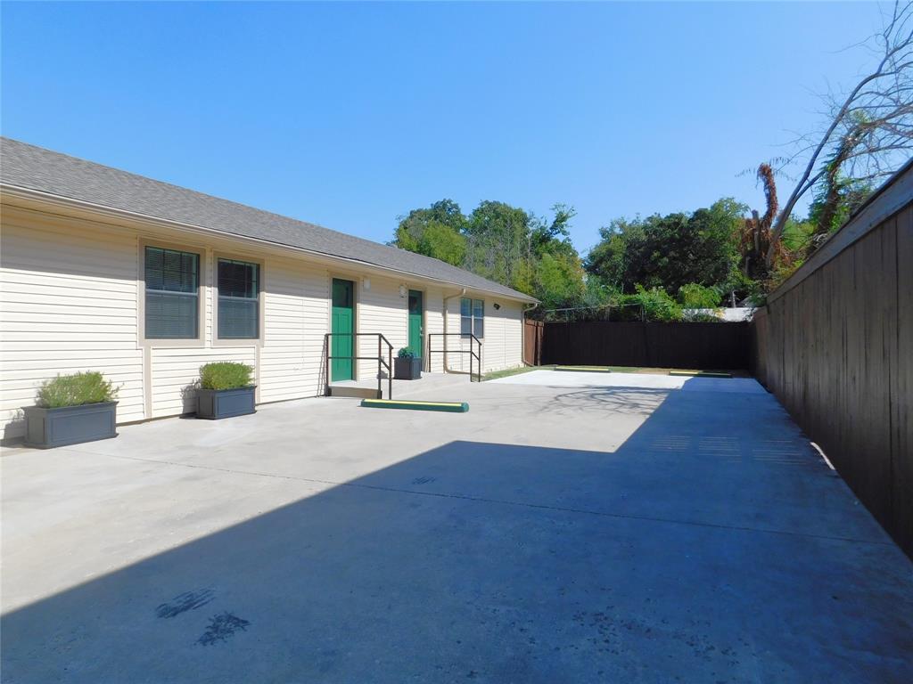 E Puchalski - Residential Lease