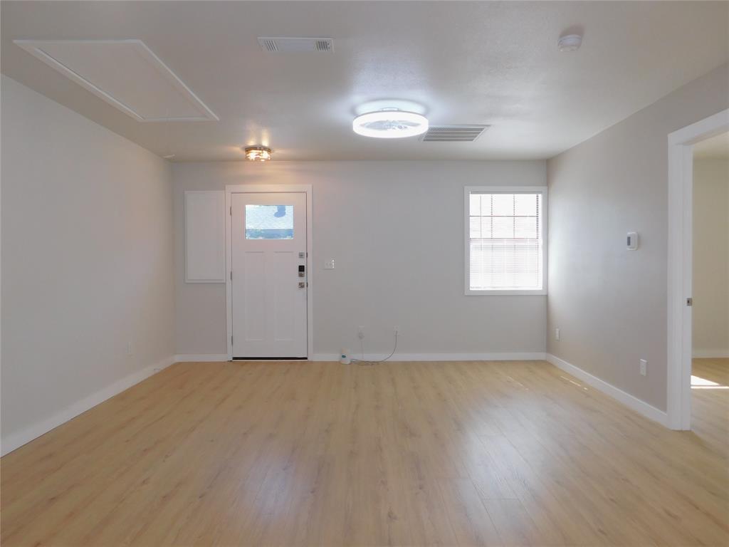 E Puchalski - Residential Lease