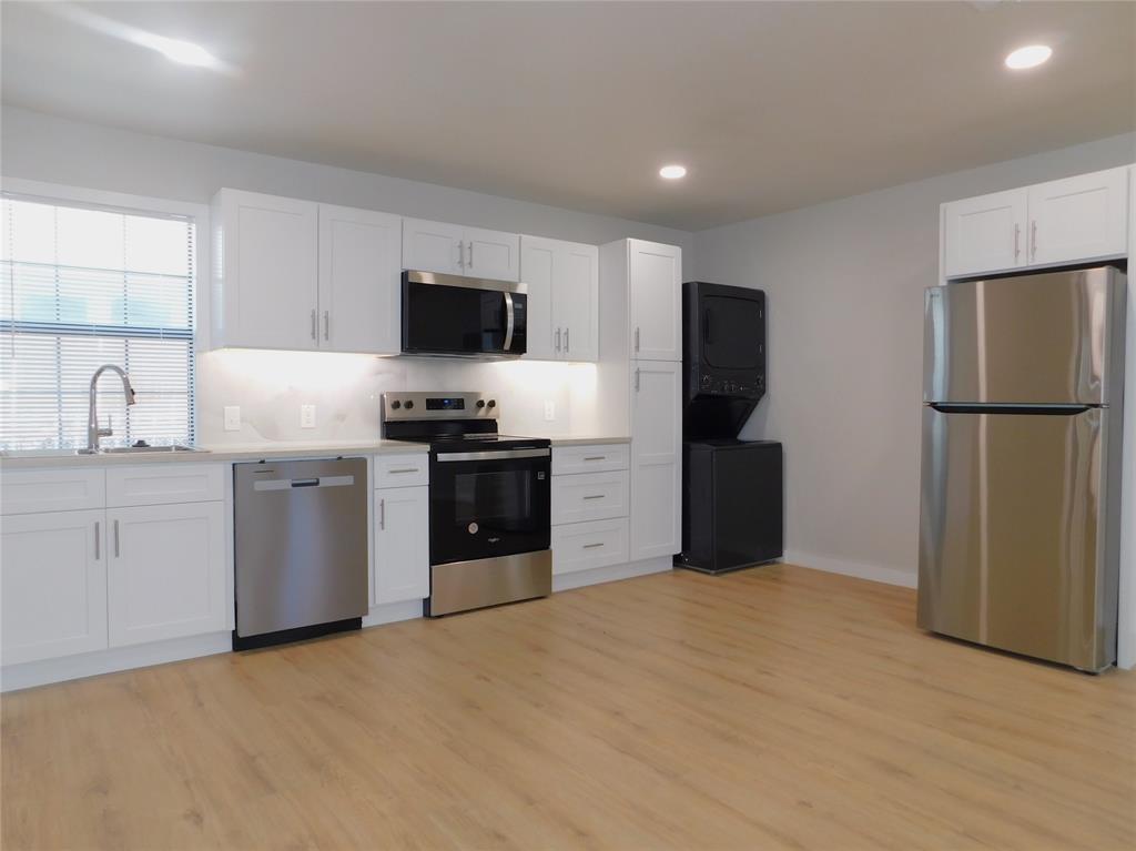 E Puchalski - Residential Lease