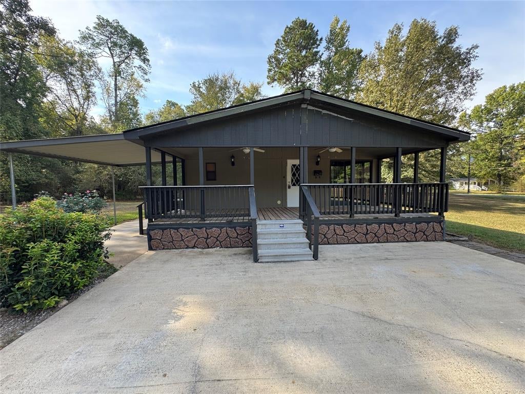 Photo of 8036 Kingwood Drive, Shreveport, LA 71107 (MLS # 21400659)
