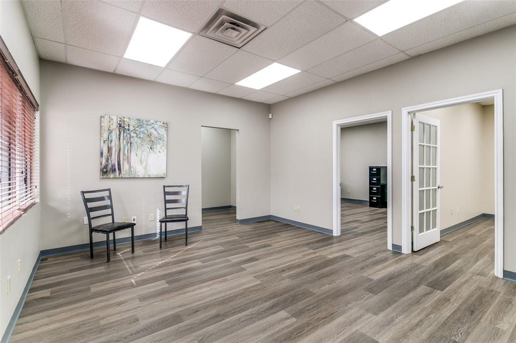 202 W Sandy Lake Road