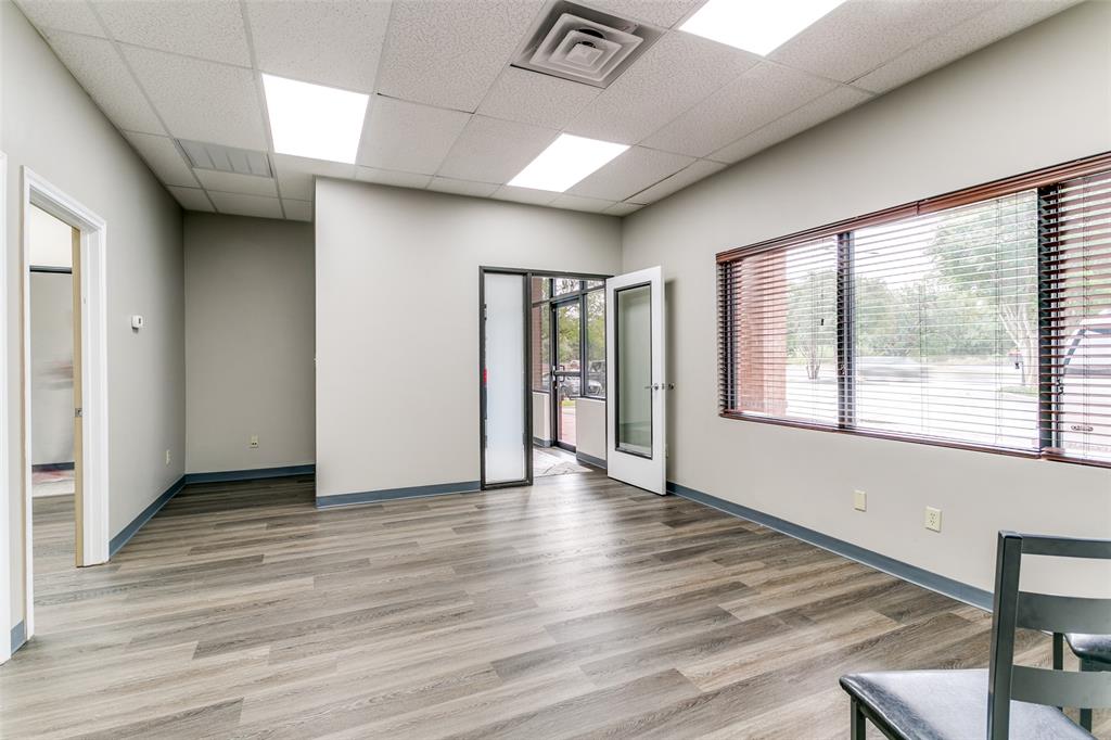 202 W Sandy Lake Road