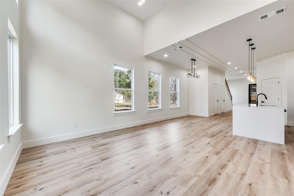 Meadowmere 03 - Residential