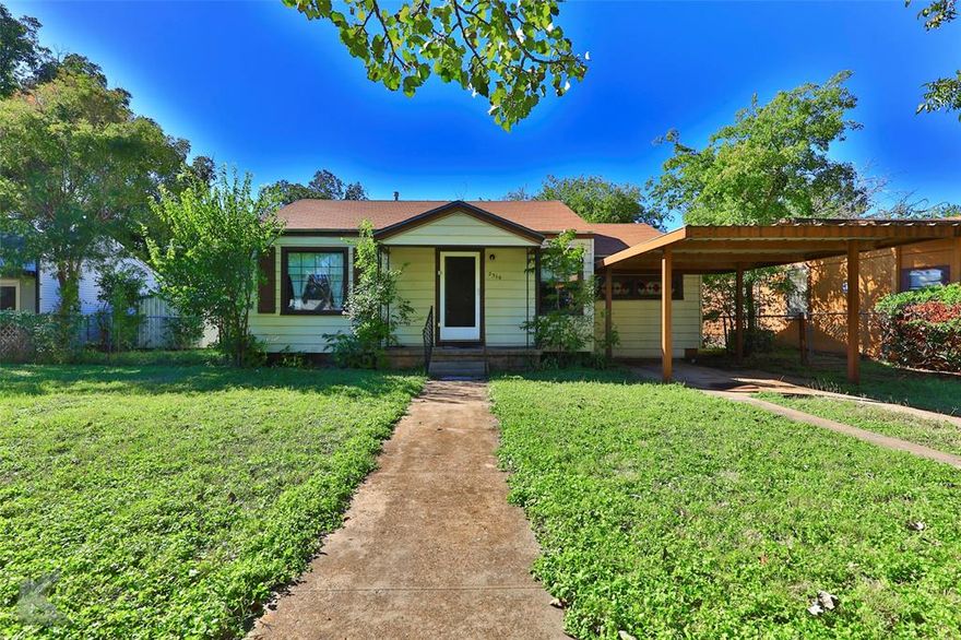 This adorable 3 bedroom, 1 bathroom home is located in the mature subdivision of Southland Park.  With mature trees shading the home, a lovely front porch with a 1 stall carport.  Spacious living room in the front of the house, while the kitchen is in the rear overlooking the backyard.  The garage has been converted into the 3rd bedroom.  Large laundry room has two closets and off the kitchen.  The backyard has a batting cage or one can perfect their golf swing!